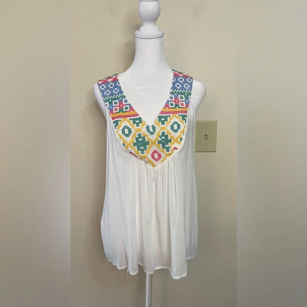 Lovestitch Women’s Bohemian Embroidery Tank Top V- Neck Size Medium. NWT - Picture 4 of 17